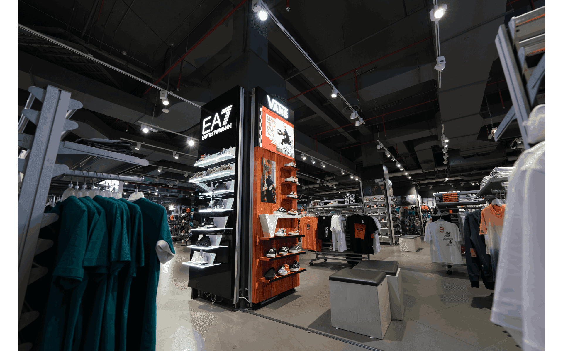 Intelligent Future retail and showroom project lighting installation